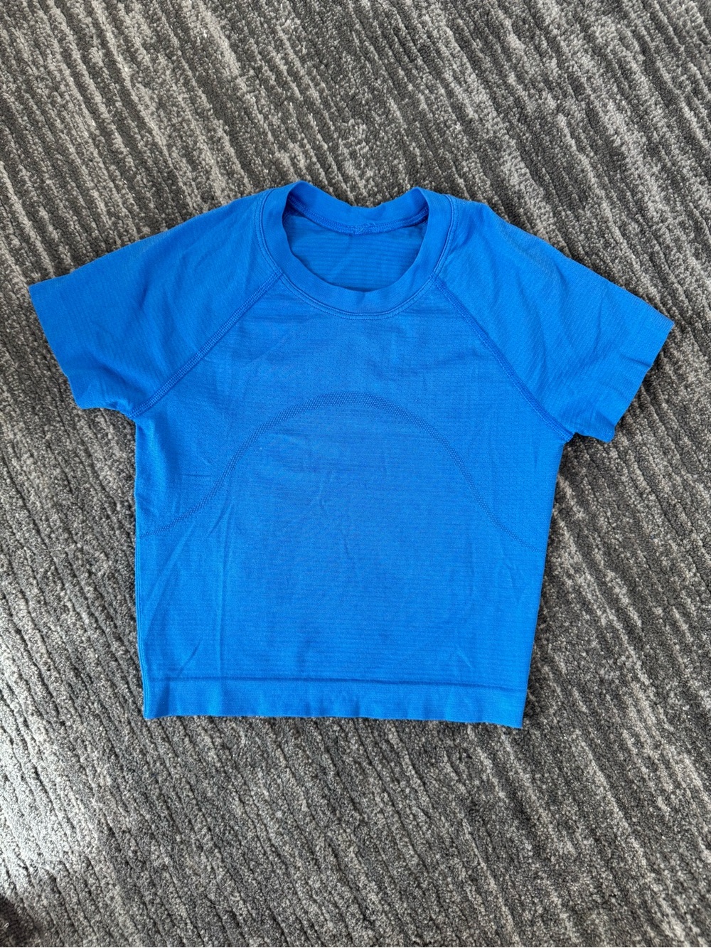 lululemon Swiftly Tech Cropped Short Sleeve 2.0 – Cobalt / Royal Blue – Size 2